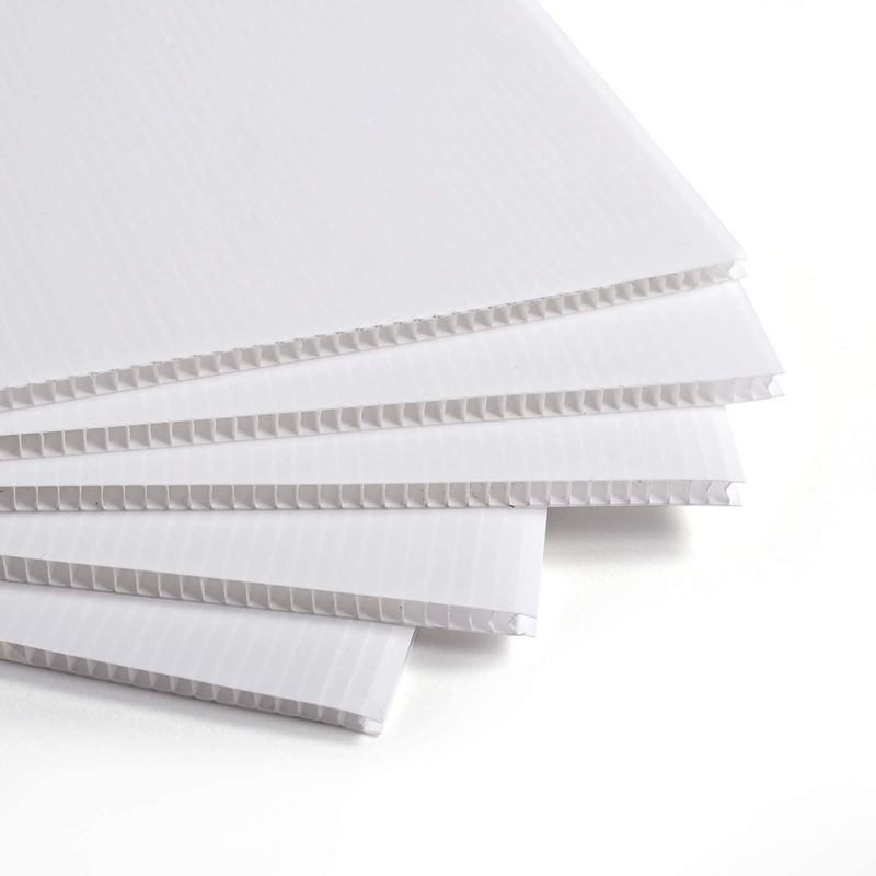 Polypropylene Corflute Sheet Corrugated Plastic Sheet Customized Recycled Rigid