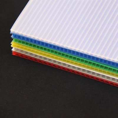 Bảng điều khiển dự án 3mm Bảng Corflute trắng Tấm chống thấm Correx
