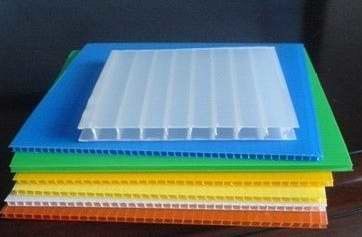 Tấm PP màu đen Coroplast 4x8 Tấm nhựa sóng 6mm
