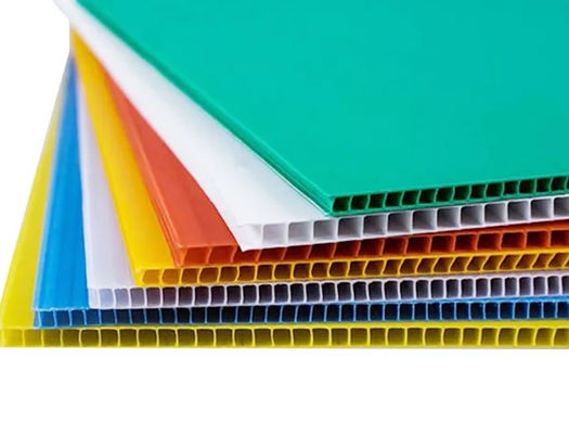 Tấm nhựa gợn sóng 4x8 Tấm nhựa rỗng màu đen Coroplast PP