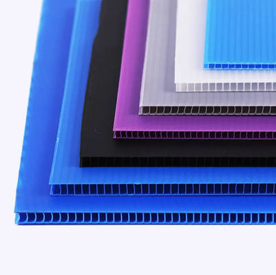 Bảng nhựa tái chế bền bằng tấm rỗng PP lý tưởng cho bao bì vận chuyển quảng cáo biển báo và nông nghiệp cây cỏ khay