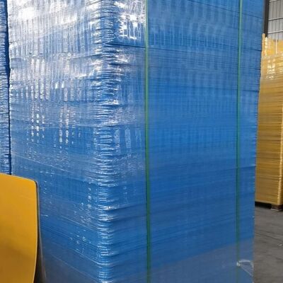 Bàn đệm lớp nhựa PP được làm bằng vật liệu PP bền cho bảo vệ chồng lên nhau, với độ dày tùy chỉnh và GSM để đáp ứng các nhu cầu khác nhau.